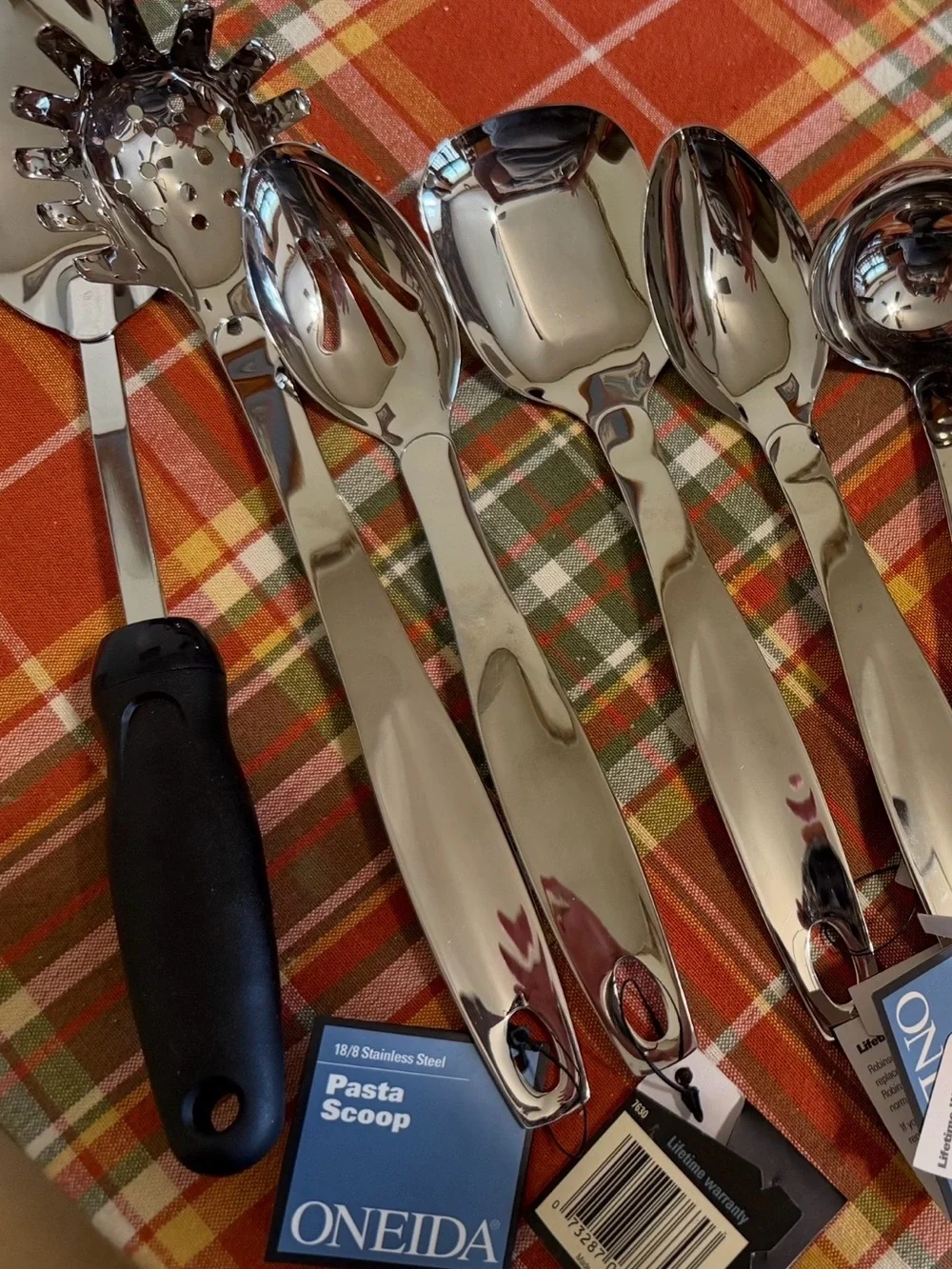 Oneida Polished Silver Stainless Serving Utensil Set